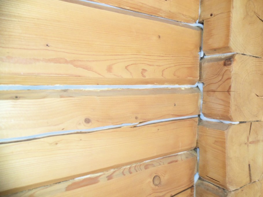 Теплый шов на профилированном брусе