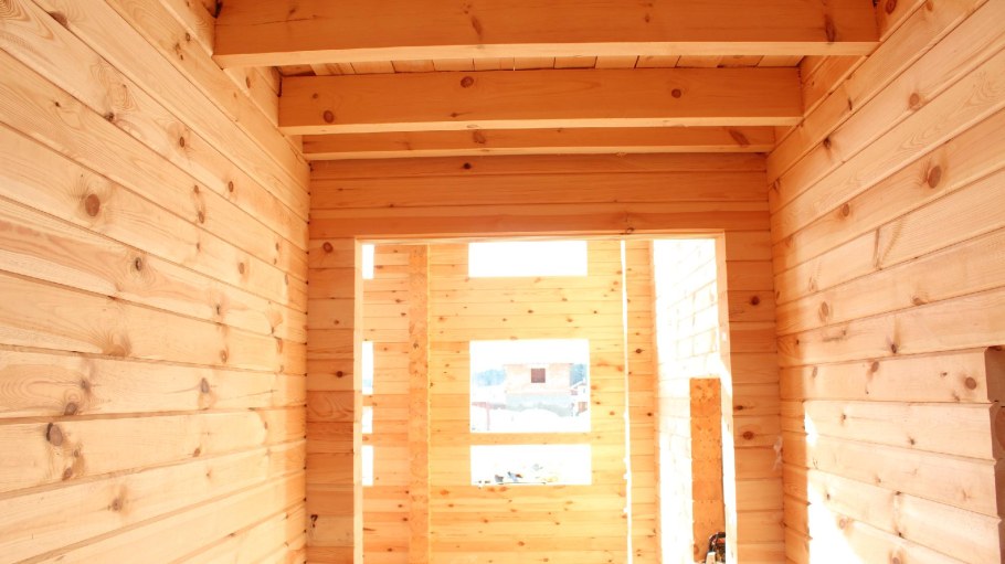 Монтаж профилированного бруса