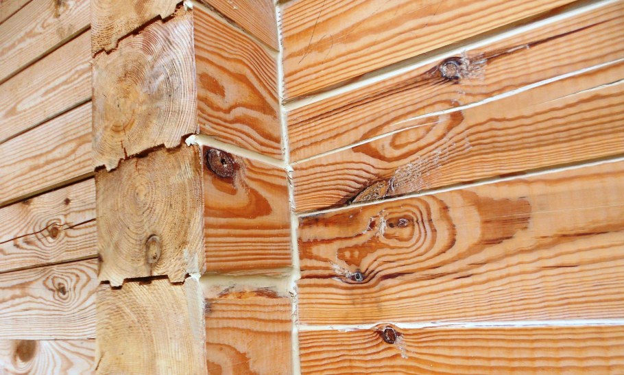 Конопатка стен из профилированного бруса 150х150