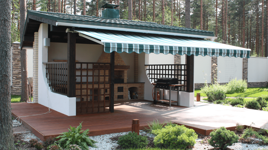 Летняя кухня во дворе