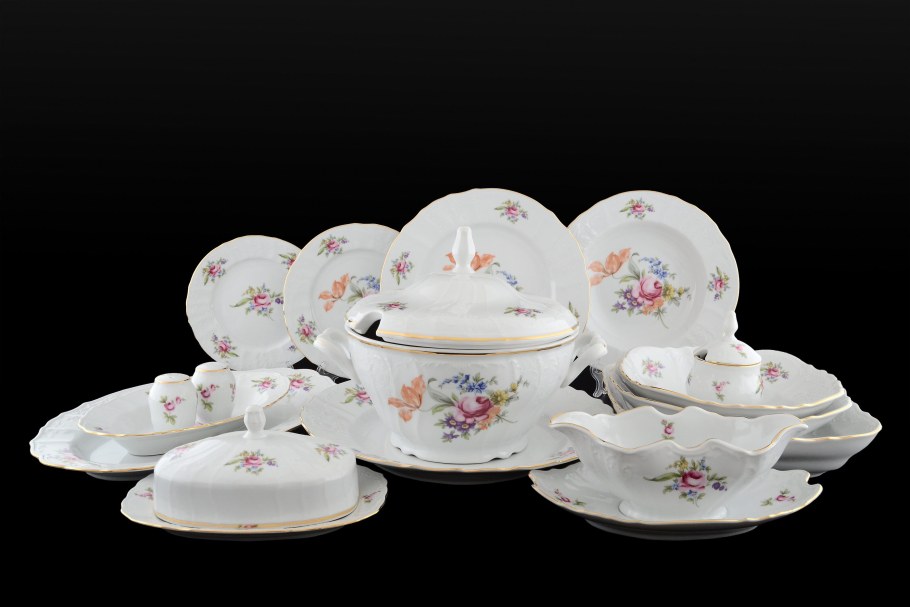 Столовый сервиз на 12 персон Bernadotte полевой цветок 67 предметов