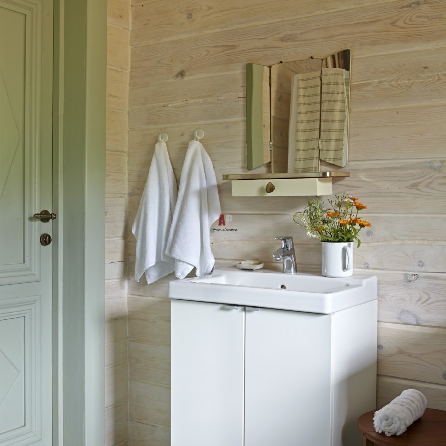 Туалет деревянный для дачи