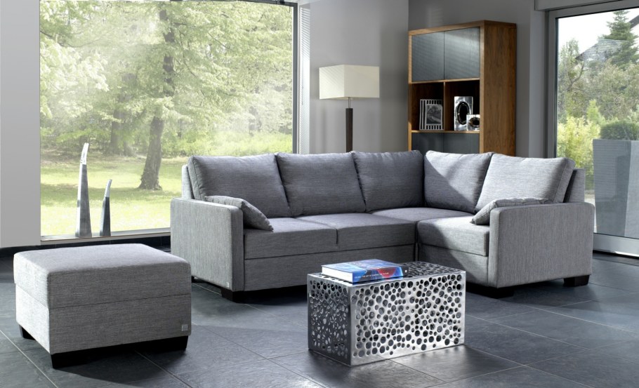 Диван серый угловой