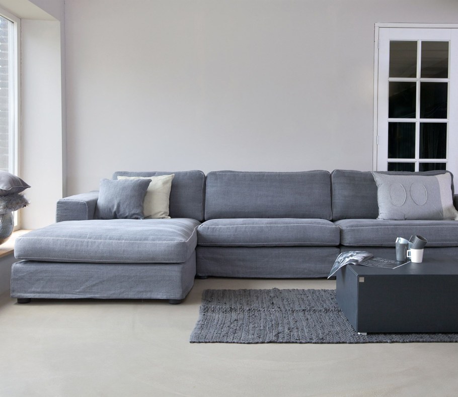 Диван серый угловой