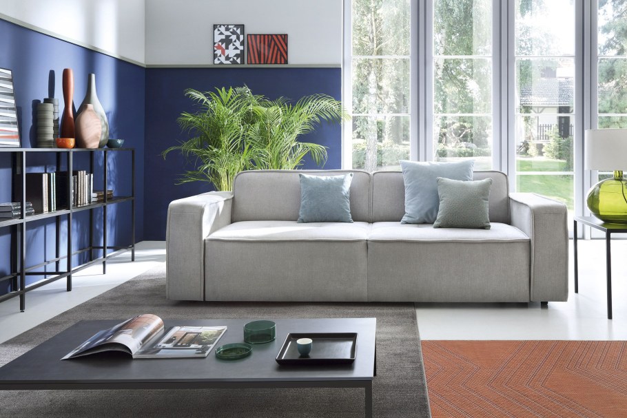 Диван в интерьере