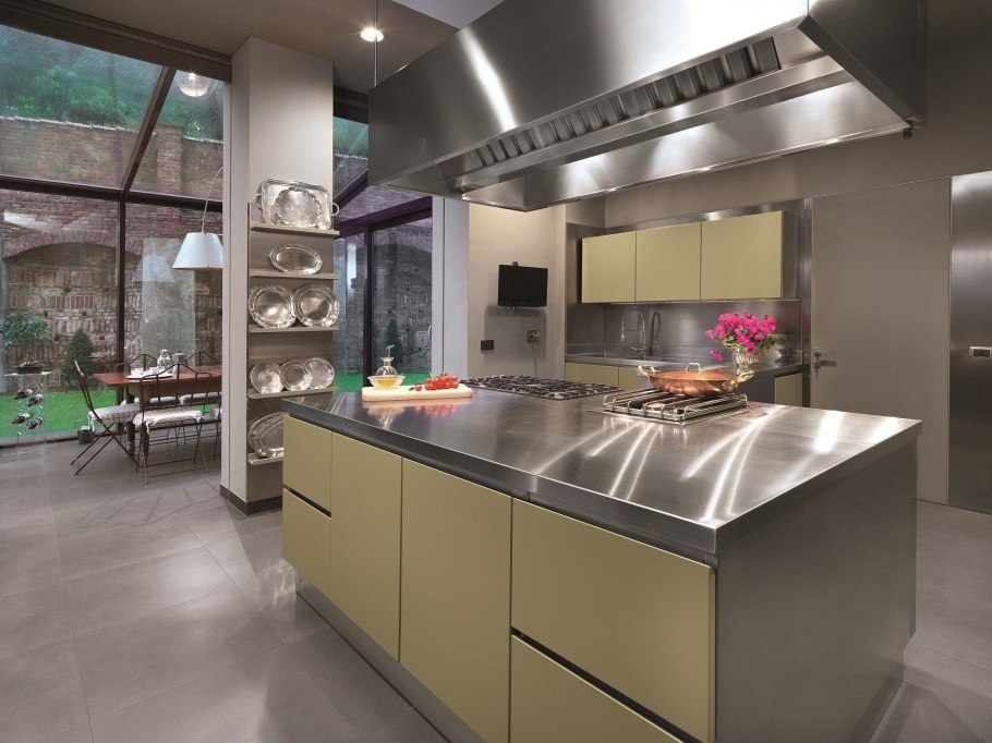 Профессиональная кухня в частном доме