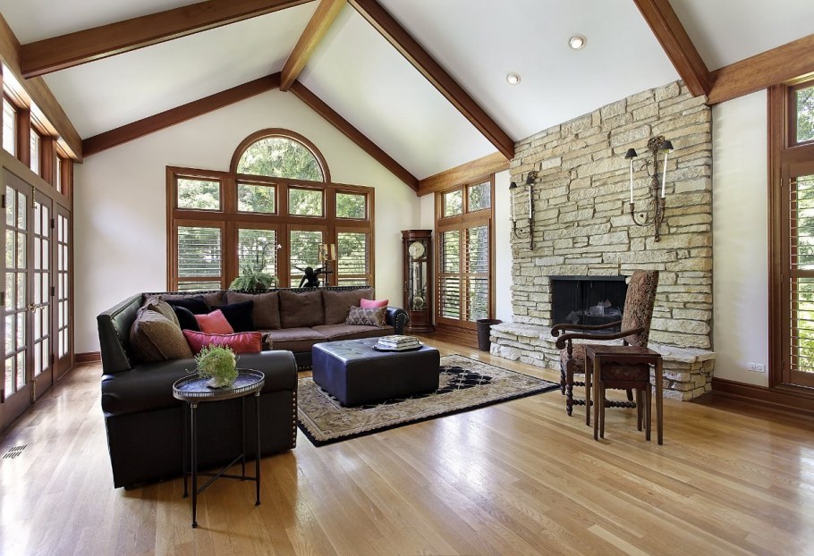 Отделка загородного дома внутри