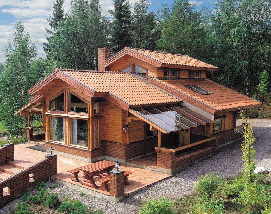 Дома с разноуровневыми крышами