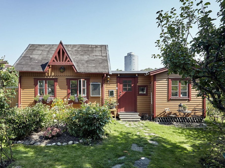 Кухня-гостиная 6х4 в деревянном доме