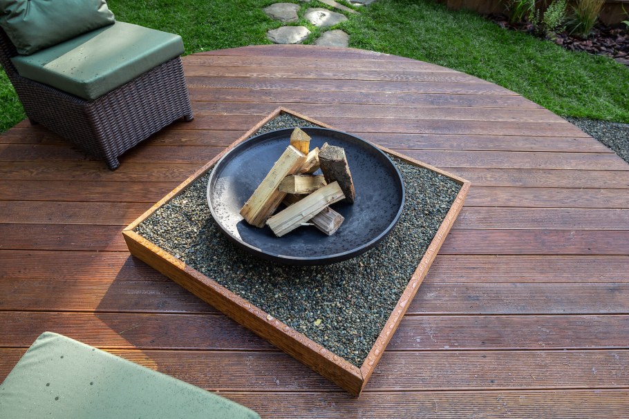 Костровая чаша в беседке