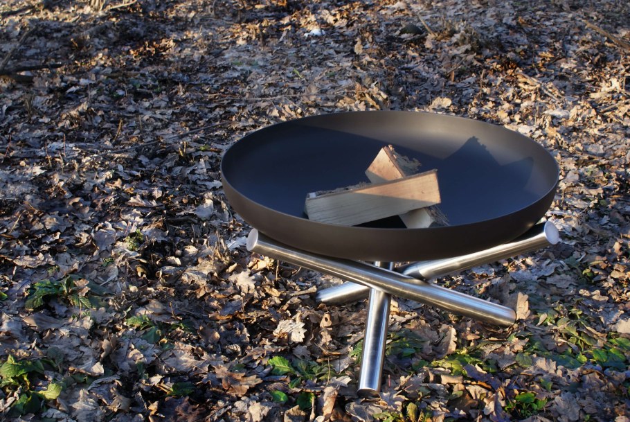 Костровище из бетонного кольца