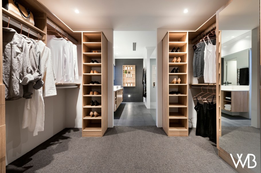 Шикарные спальни с гардеробной и ванной