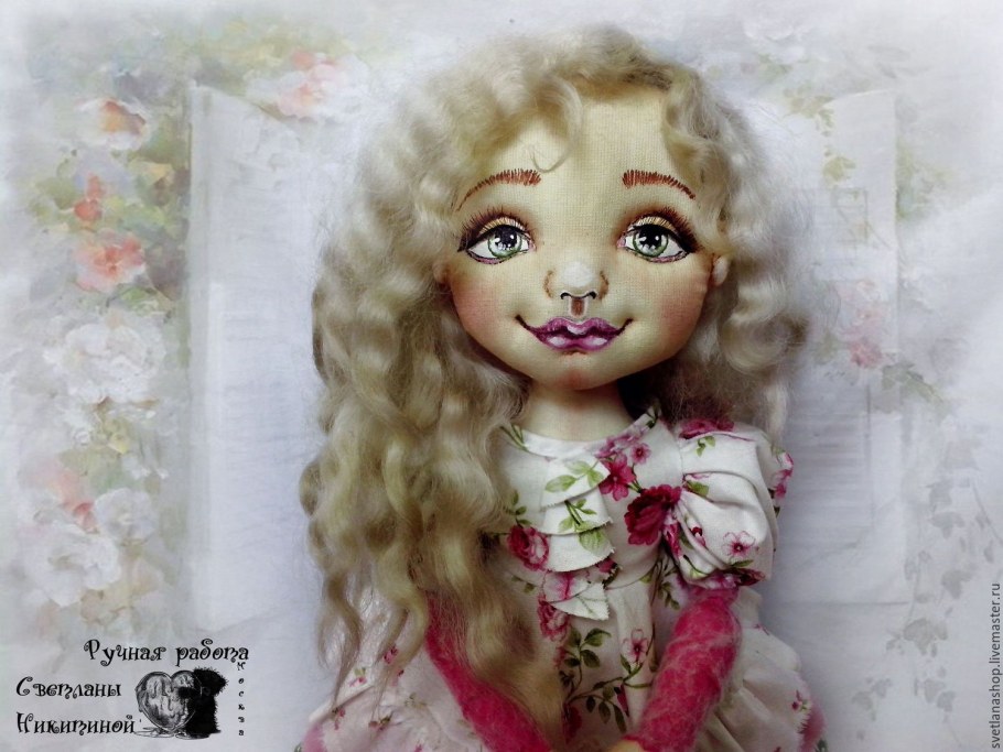 Интерьерная кукла 8 марта