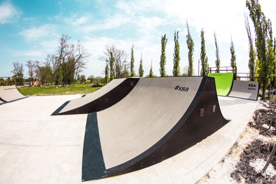 СКЕЙТБОРНАЯ рампа