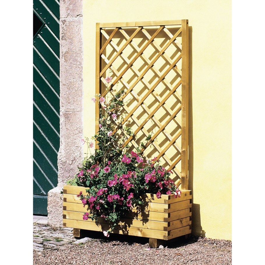 Деревянная решетка для цветов на стену