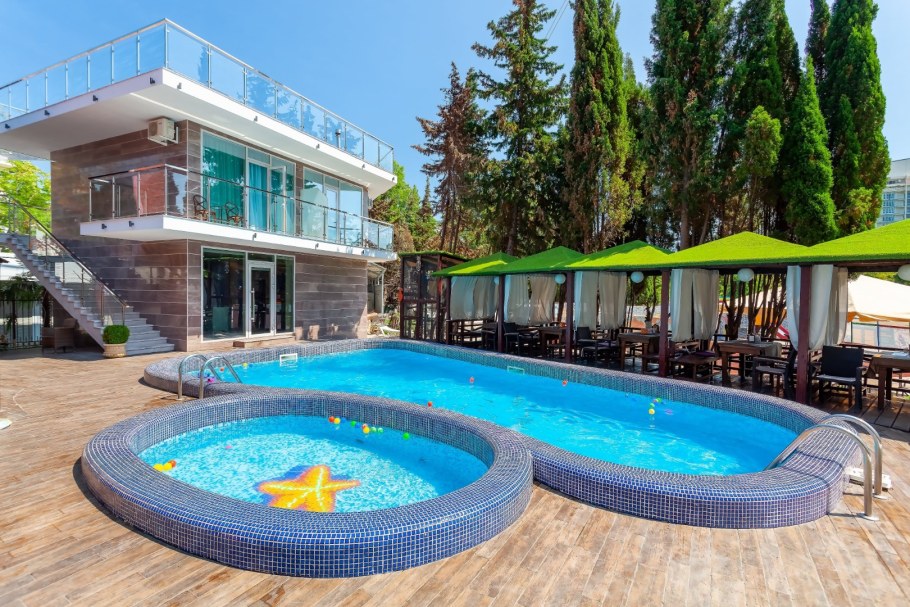 Бассейн Исток Краснодар