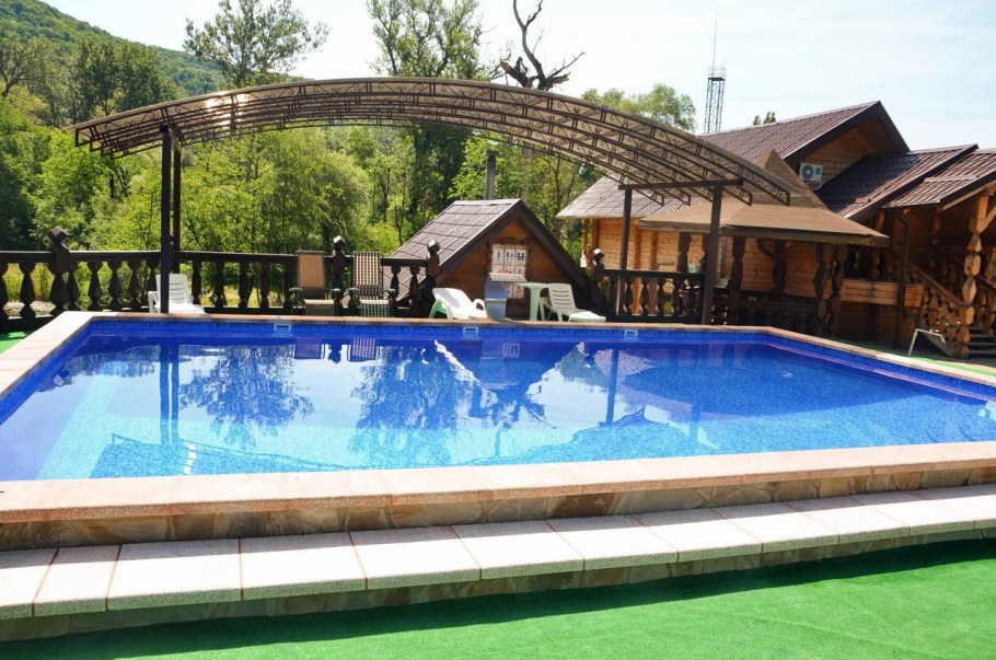 Кура ЦЕЦЕ горячий ключ