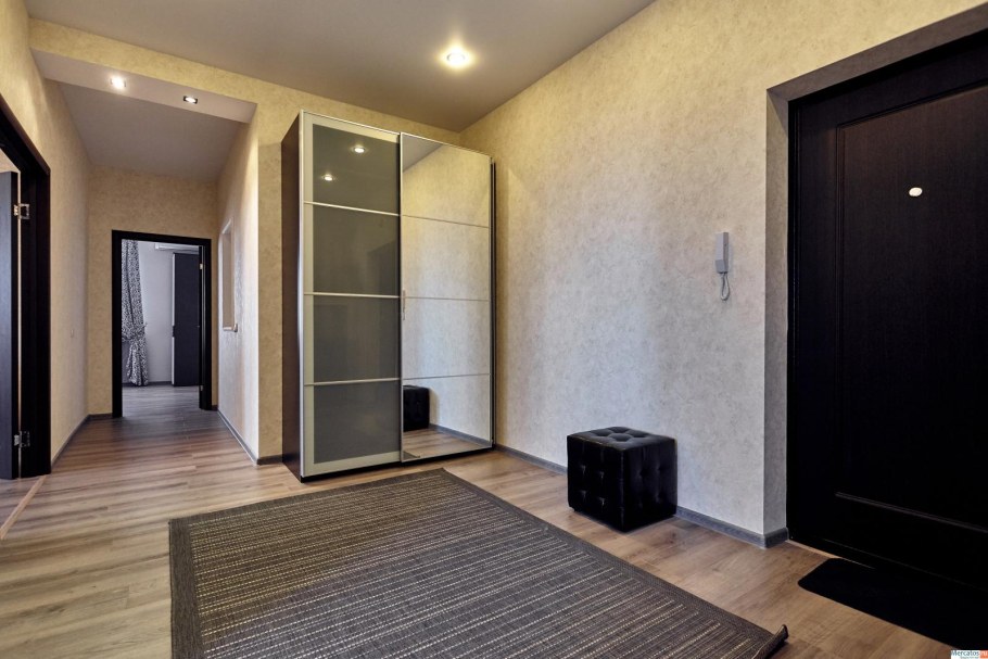 Евроремонт коридора двухкомнатной квартиры