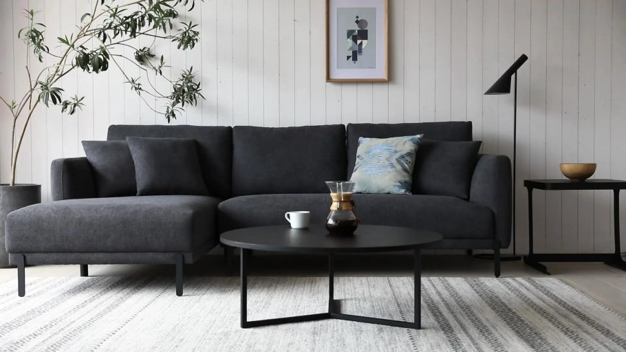 Диван в интерьере