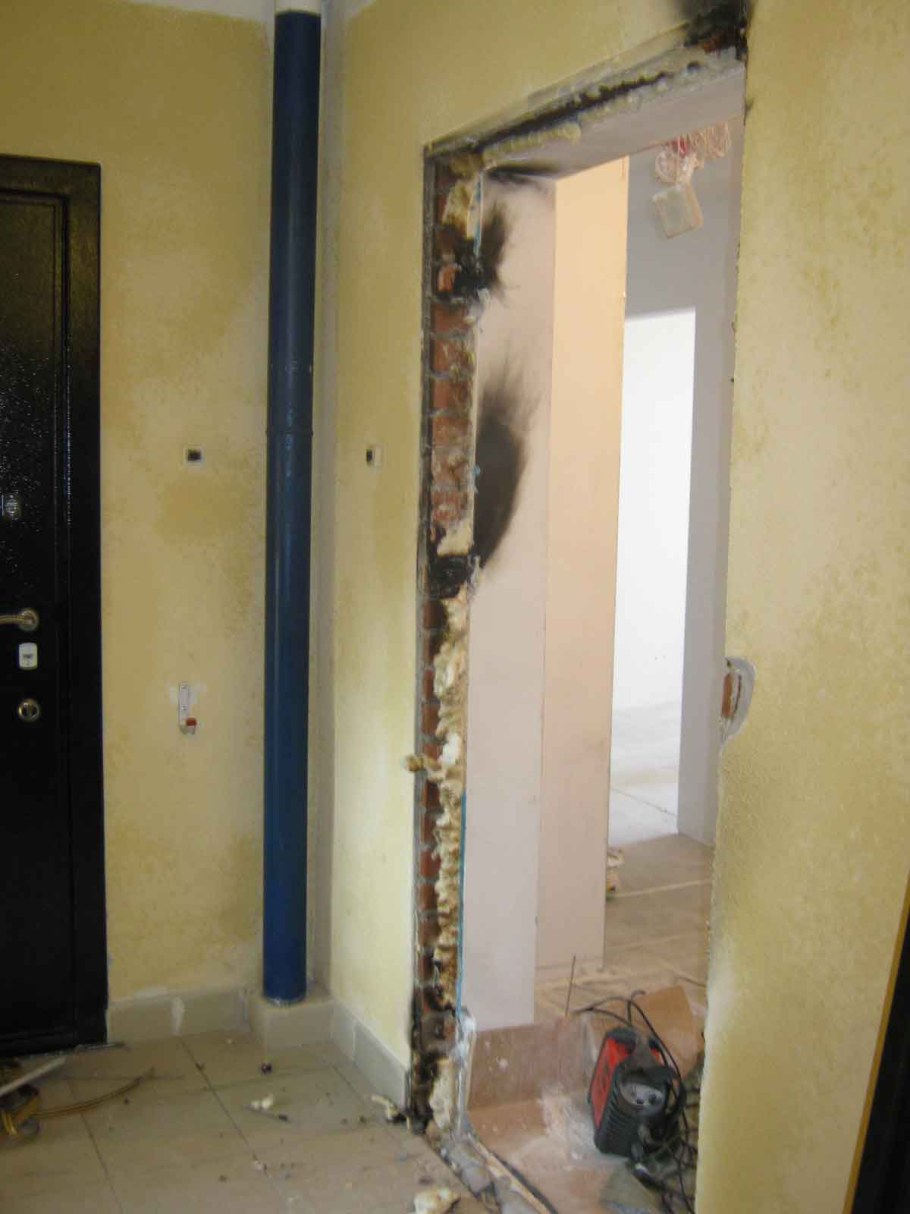 Демонтаж входной двери