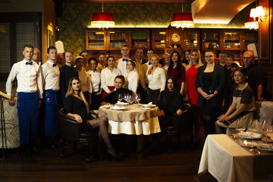 Ресторан в классическом стиле