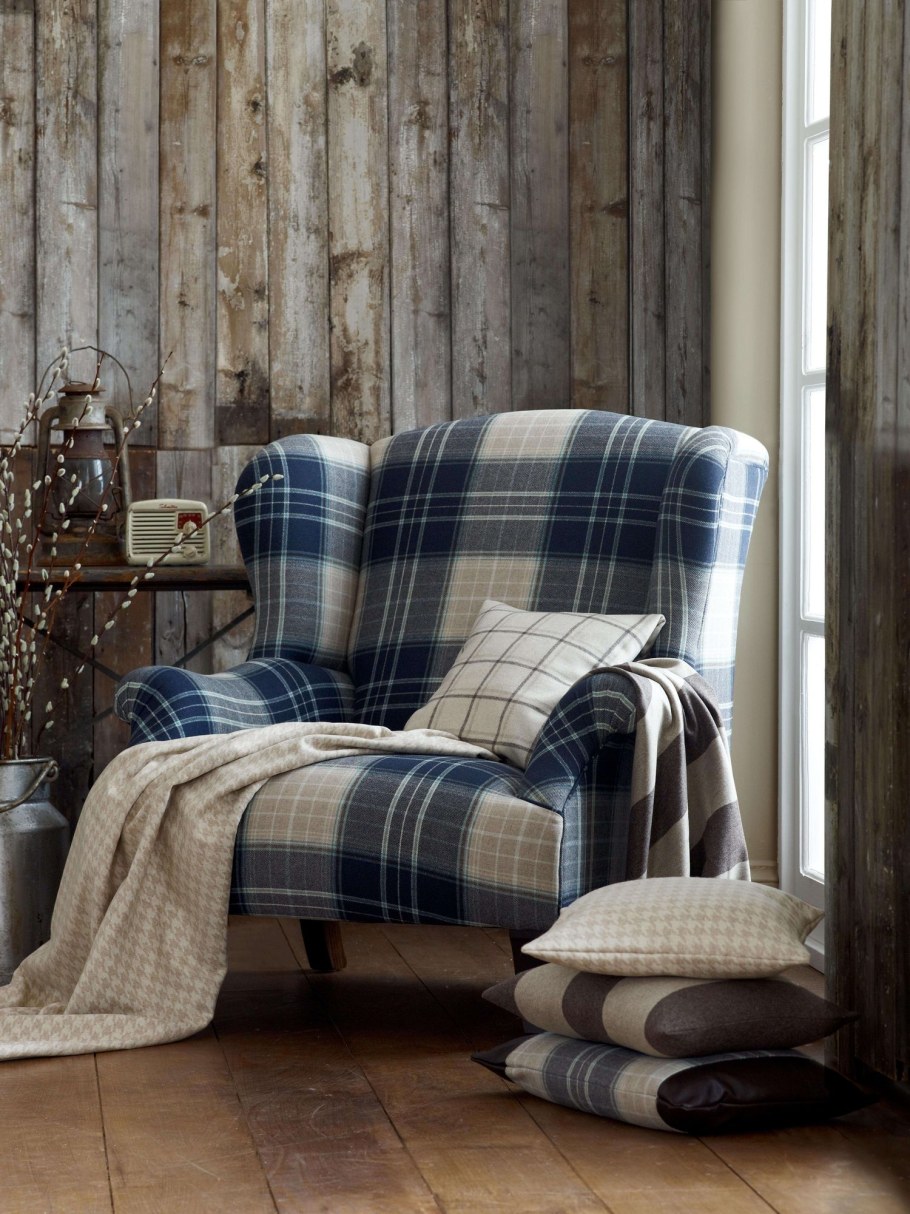 Диван в шотландскую клетку