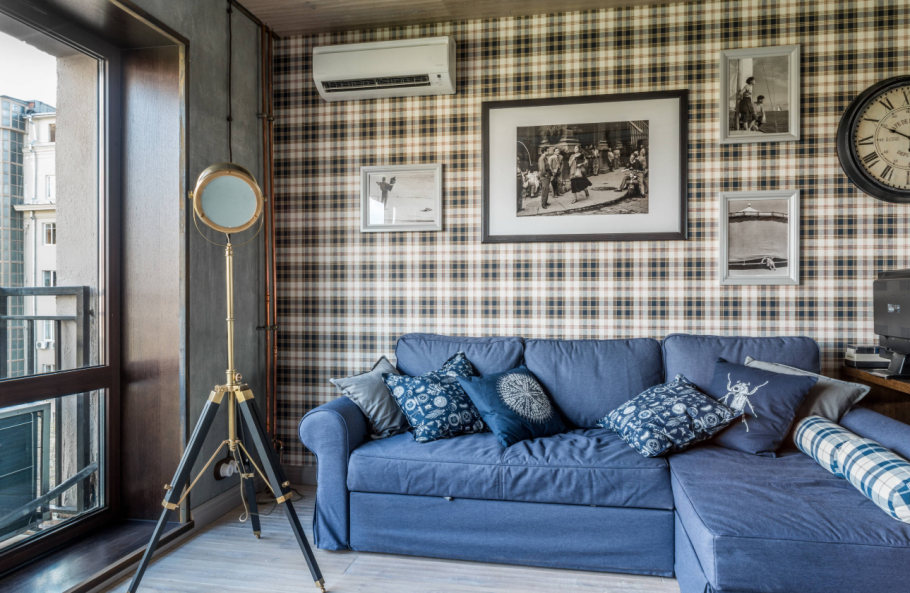 Диван в деревенском стиле