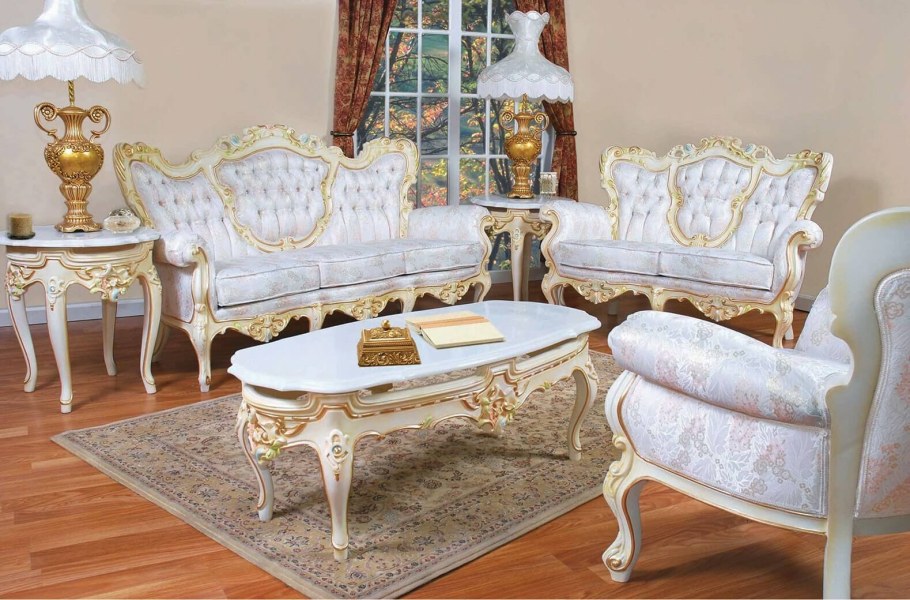 Диван для гостиной в стиле Барокко