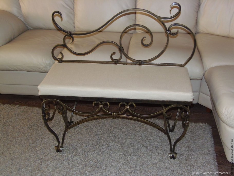 Кованая мебель для прихожей