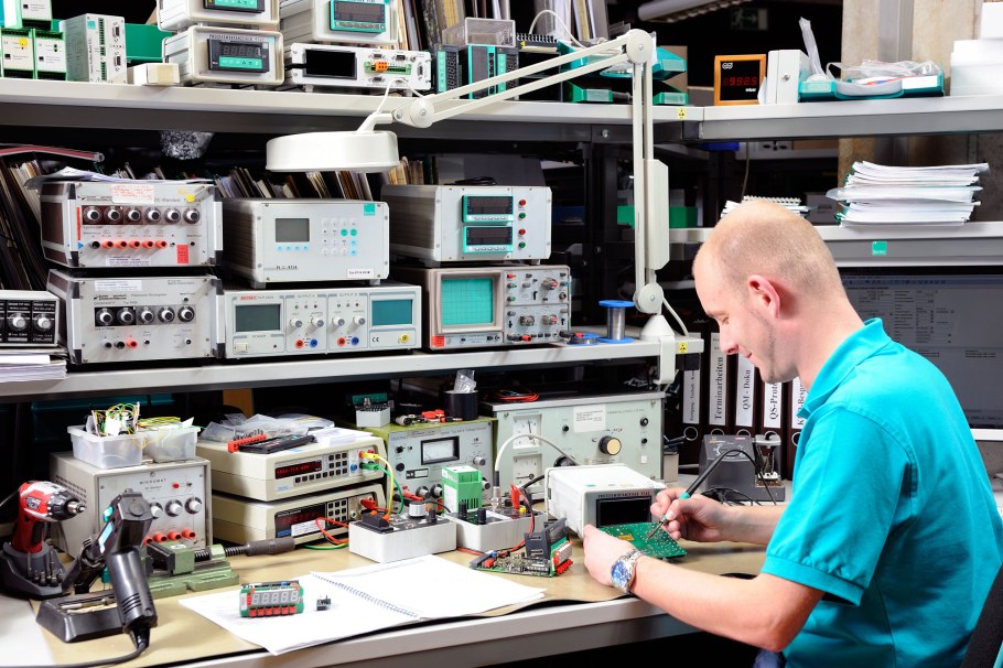 Рабочее место электронщика