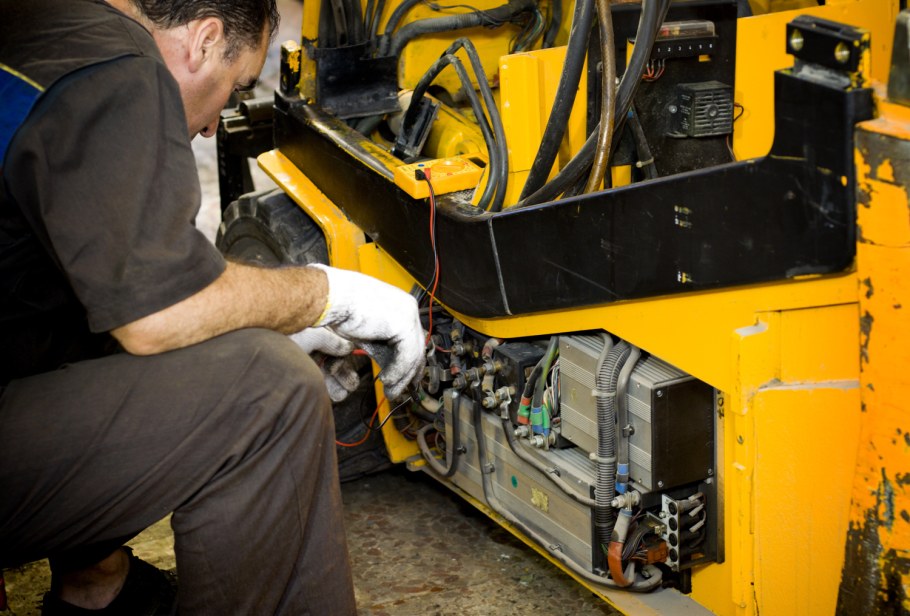 Техобслуживание фронтального погрузчика