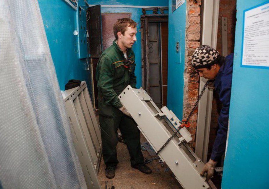 Лифт в многоквартирном доме