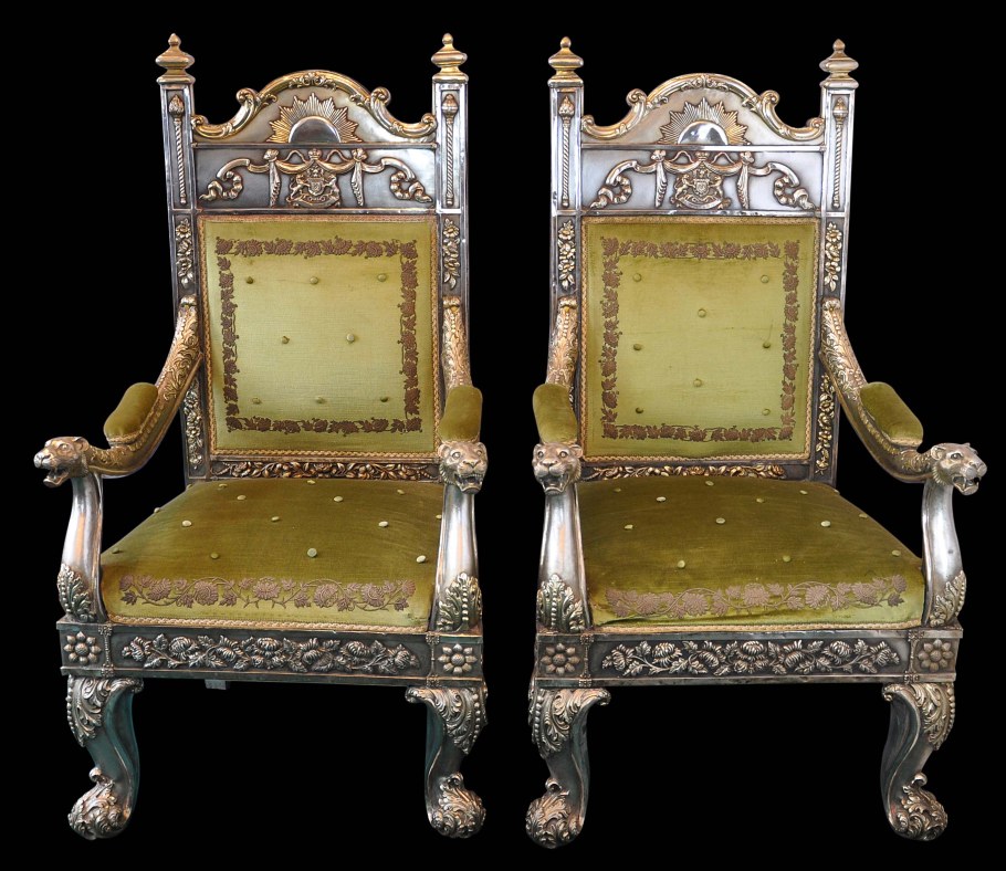 Трон рококо