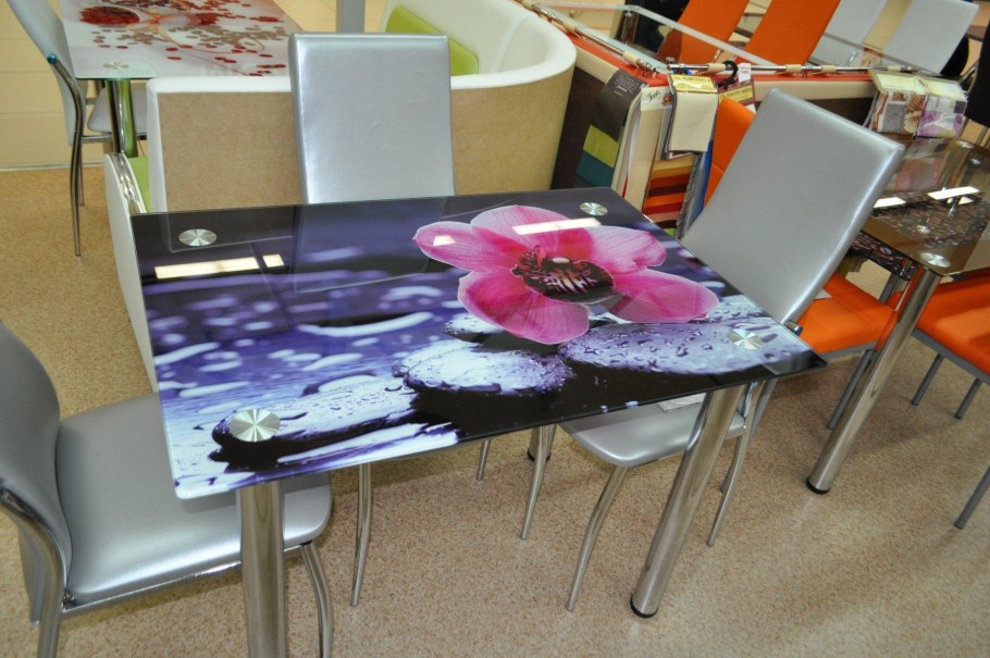 Стол стекло ВВР Сакура 2