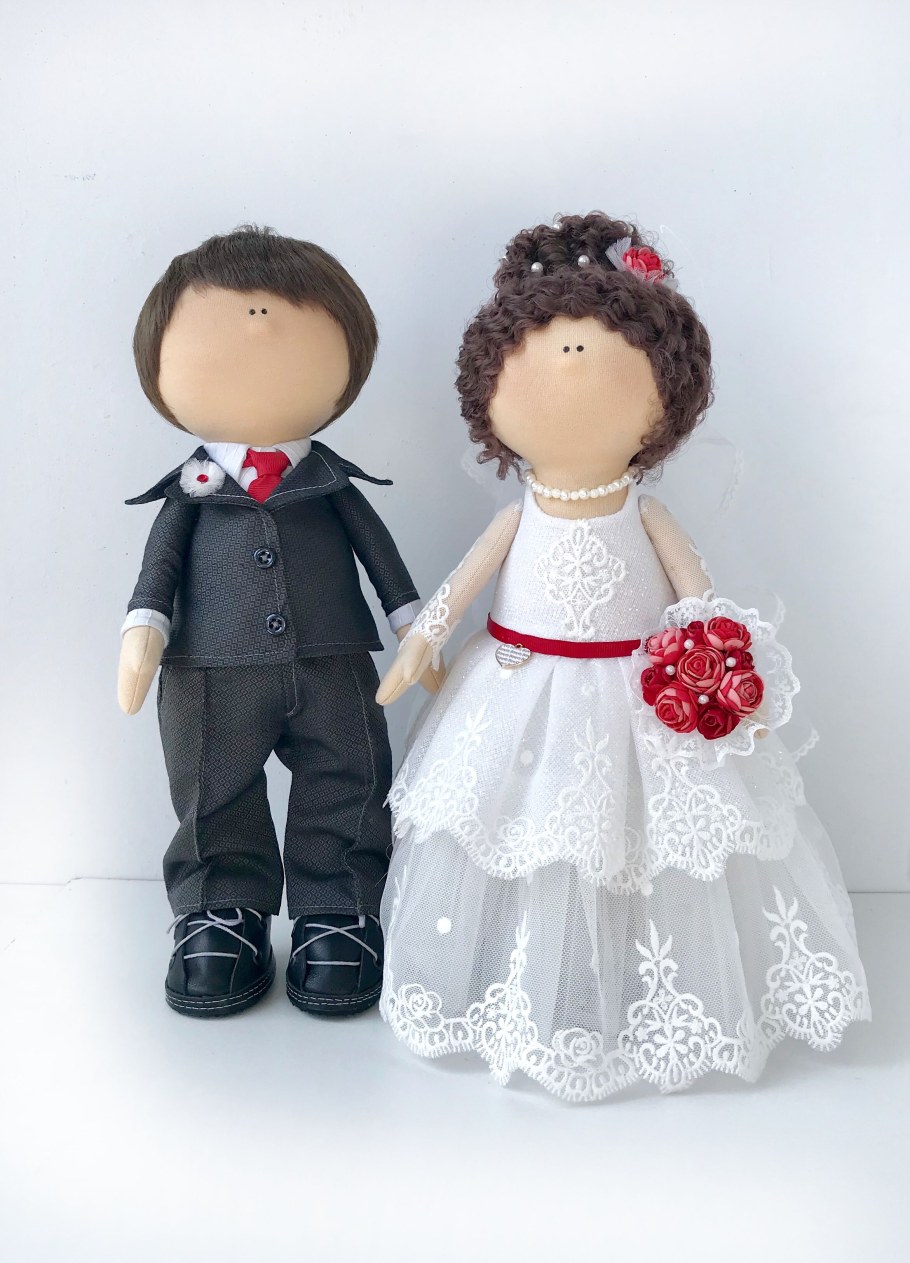 Куклу невесту и куклу жениха,из ткани
