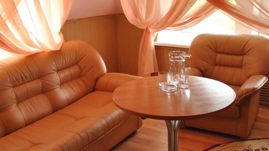 Диван Натали 6.1