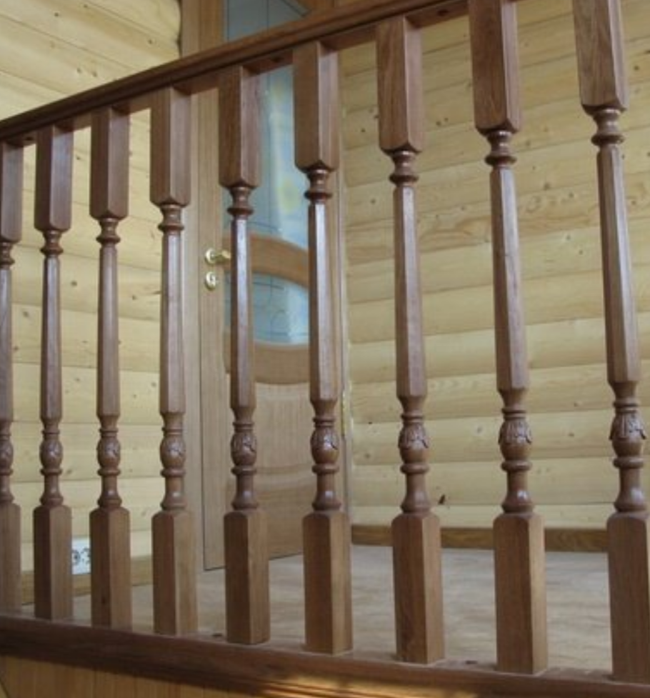 Веранда с балясинами