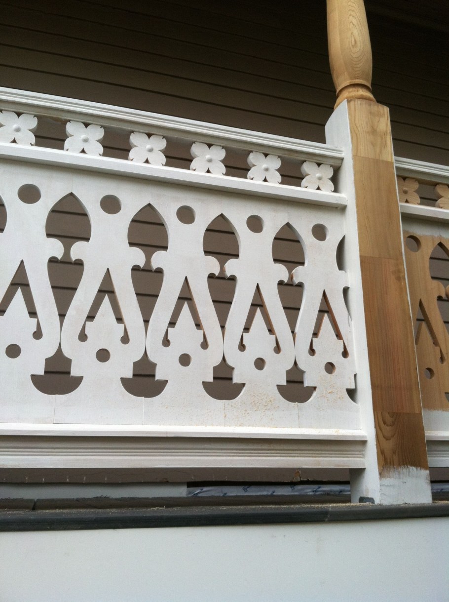 Широкие балясины из дерева