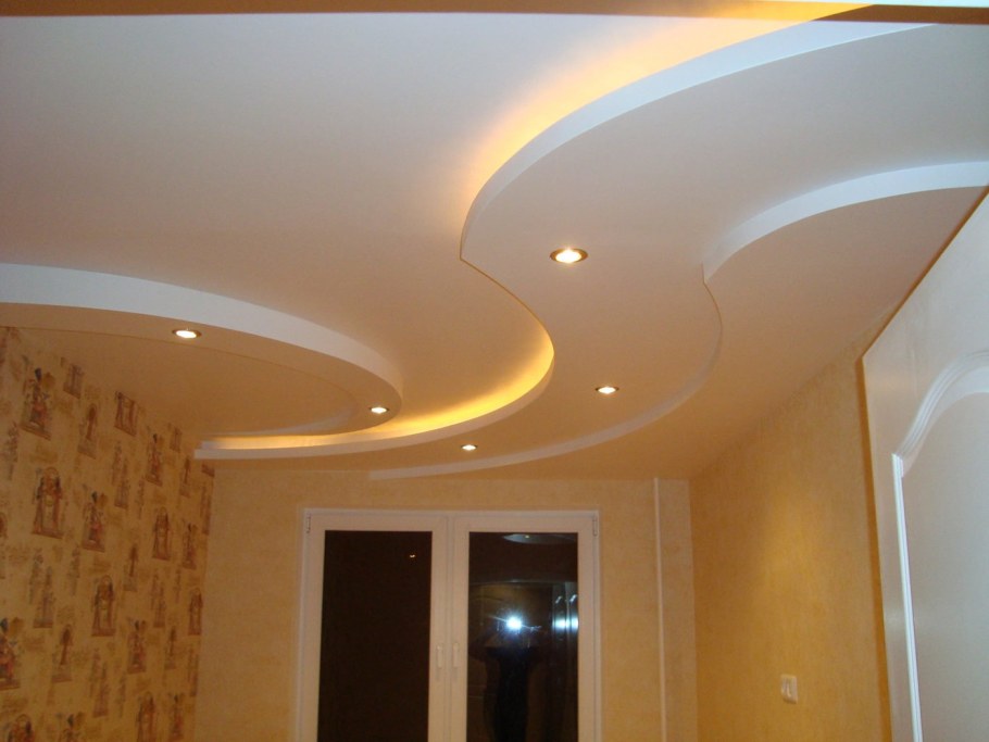 Фигурный потолок