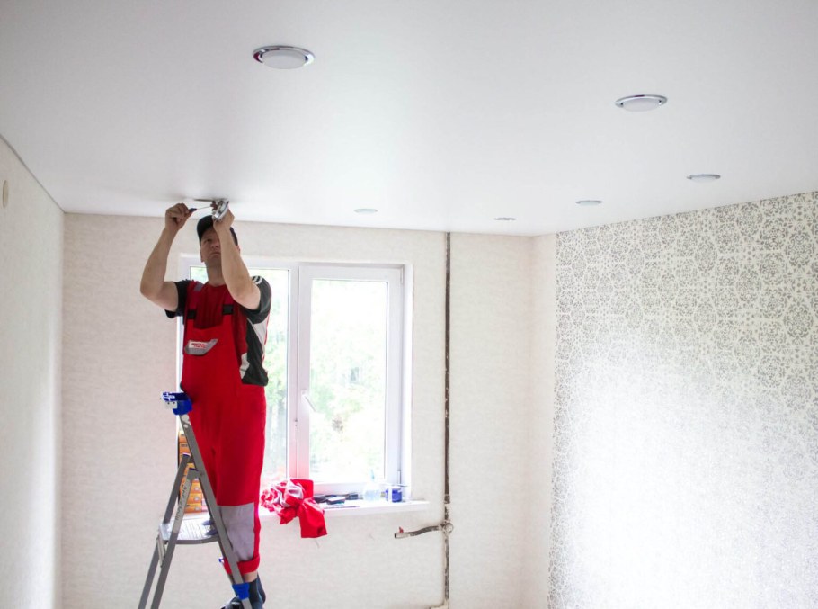 Монтаж натяжного потолка