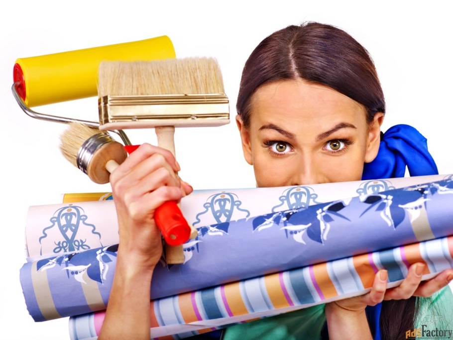 Оклеивание стен обоями