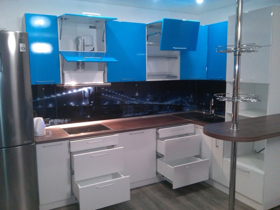 Магазины мебели в Европе