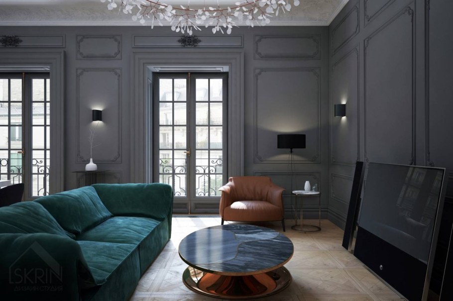 Интерьер с высокими потолками