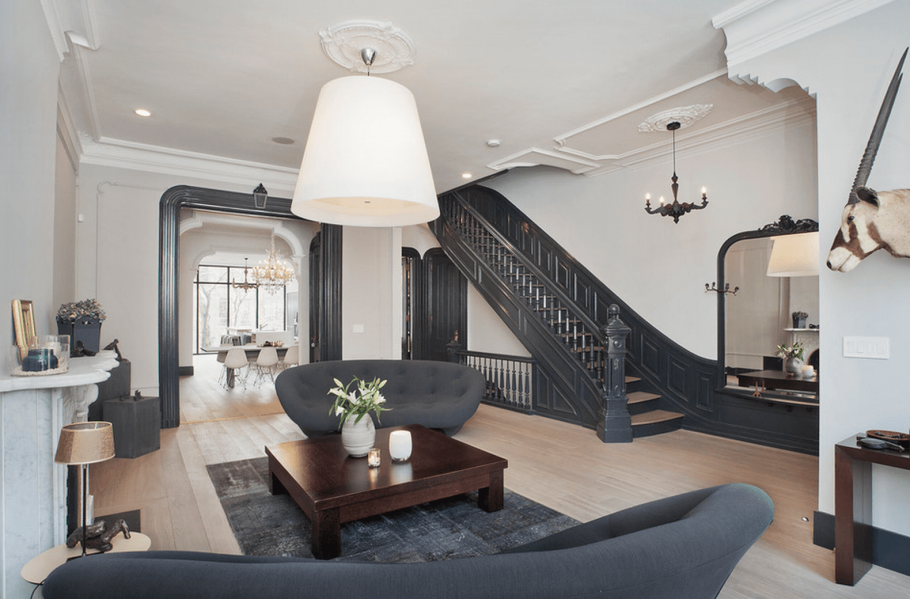 Двухэтажная квартира в классическом стиле