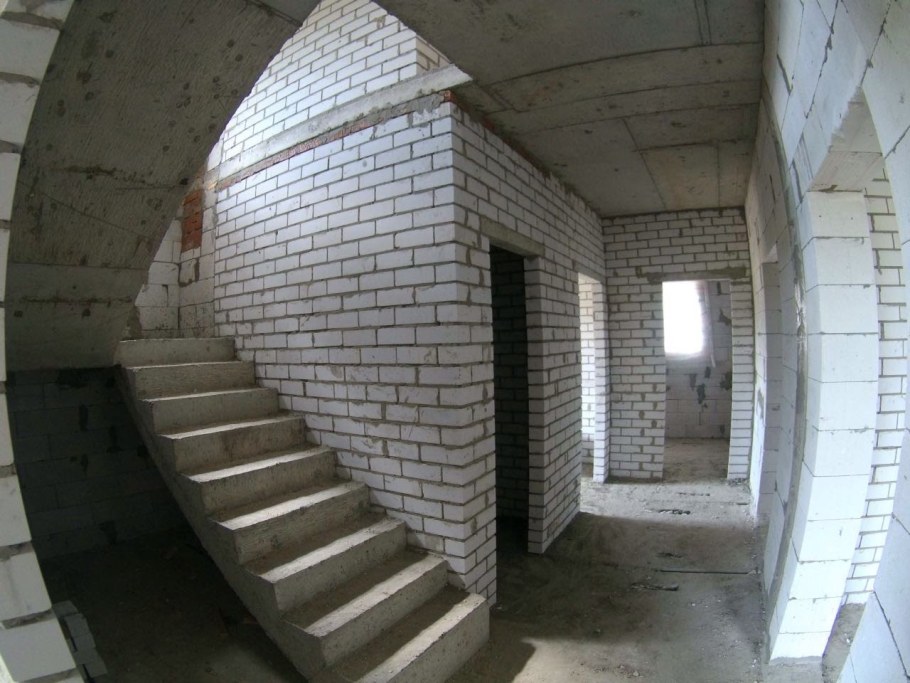 Домик из газобетона без отделки