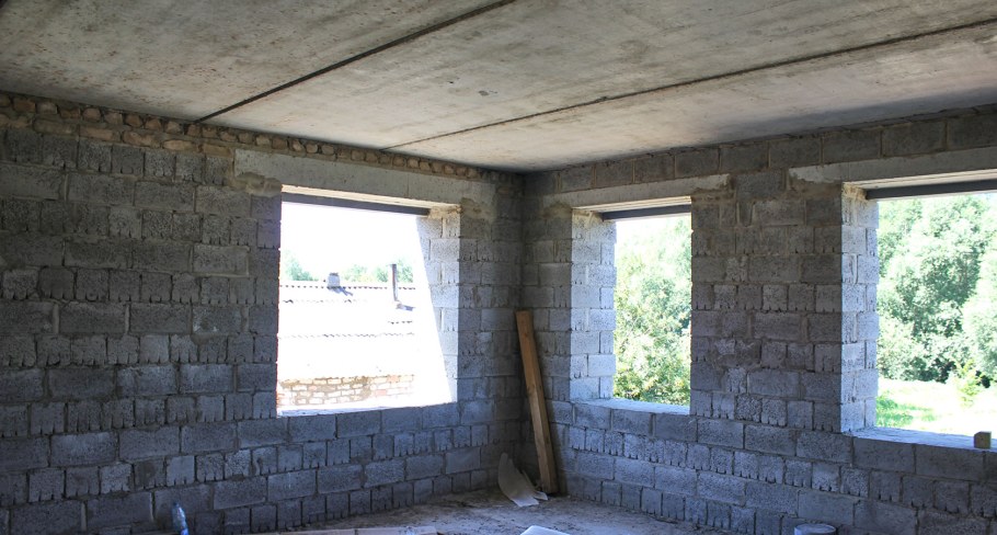 Одноэтажный дом из керамзитобетонных блоков