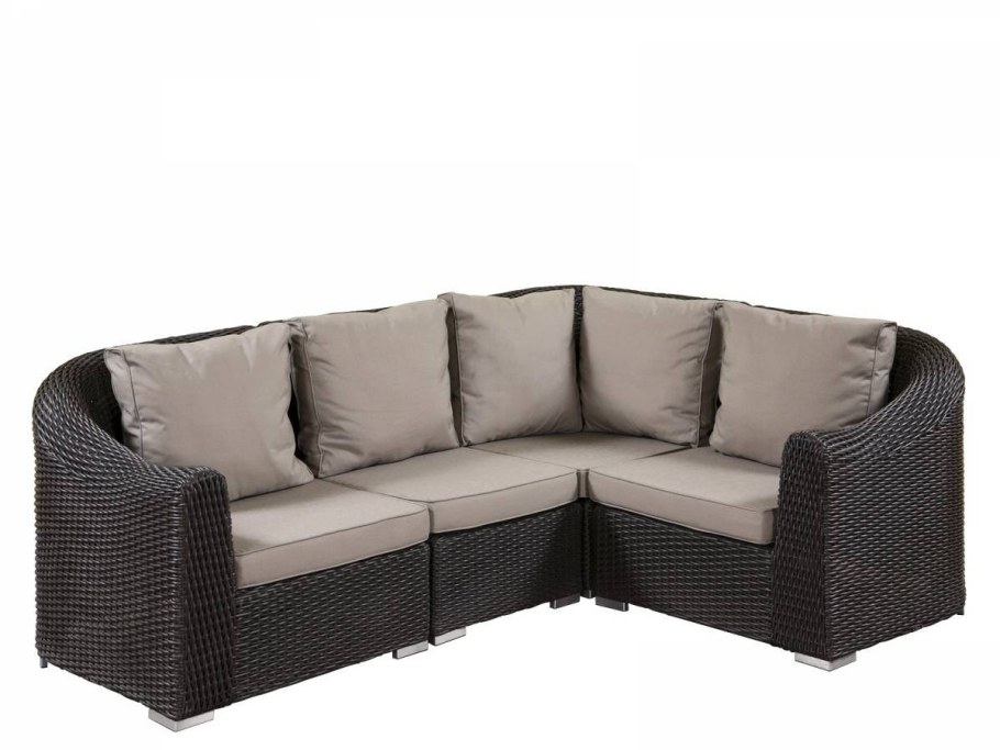 Угловой диван из полиротанга