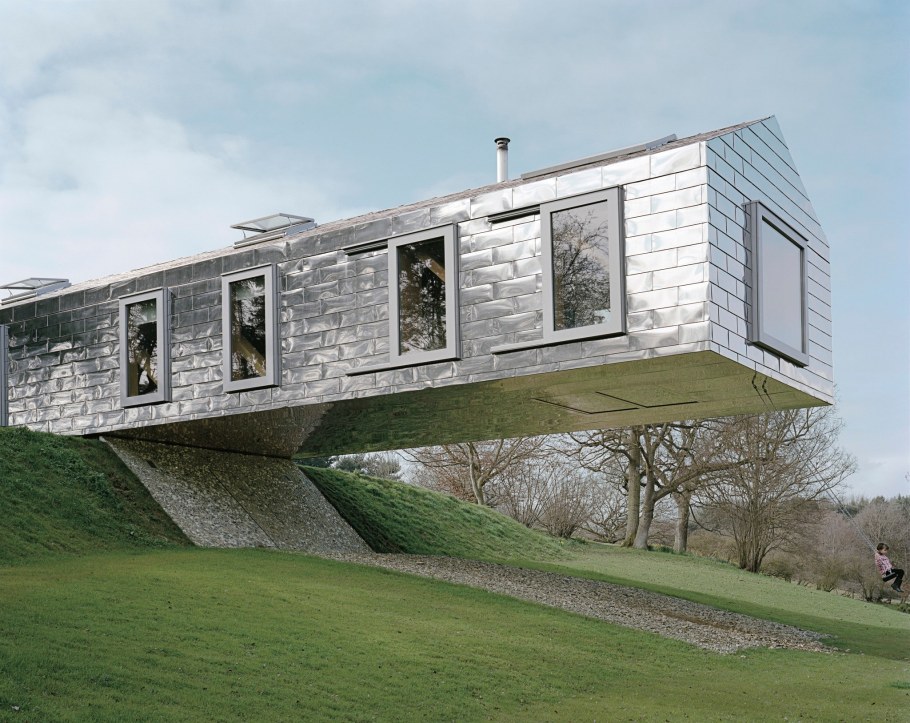 Барселона здание с консолью