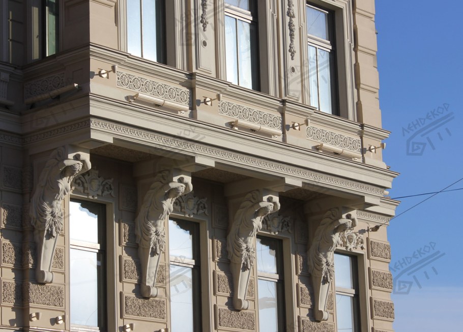 Консольный дом (Cantilever House) в Малайзии