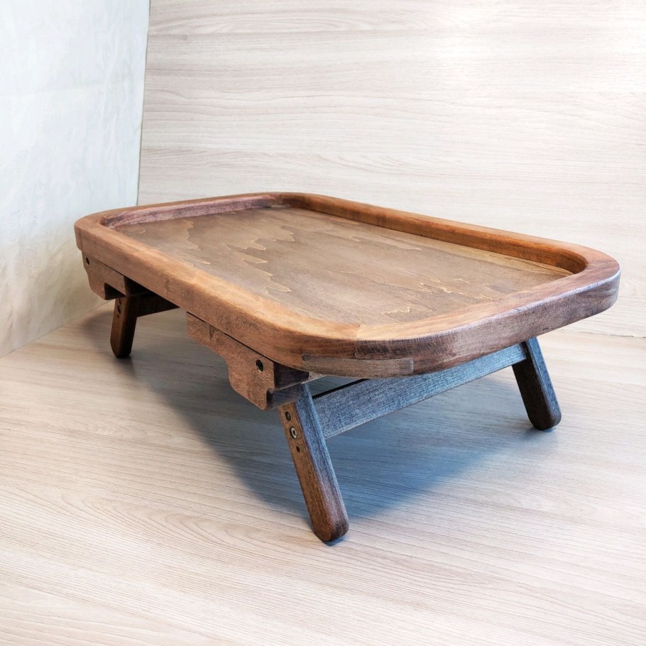 Столик-поднос с100